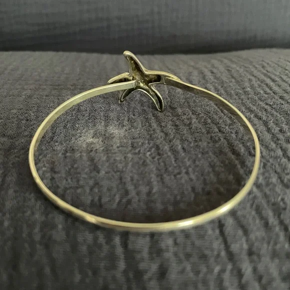 Hogan & Bolas Dancing Starfish Sterling Silver Bangle Bracelet - Picture 5 of 8